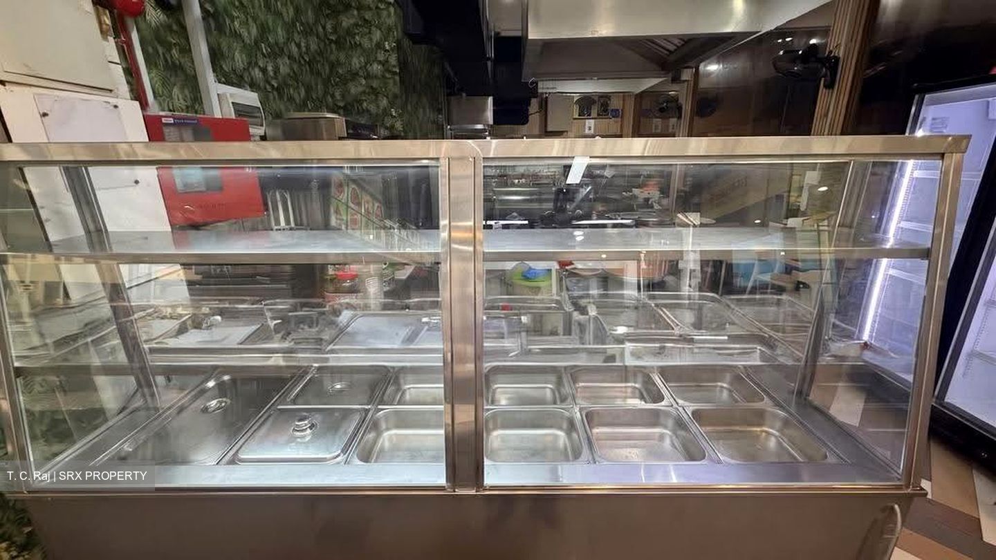 Macpherson Road (D13), Retail #608363981